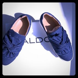 Aldo Cadassa-2 Blue Jean Flat/Sneaker - Size 9